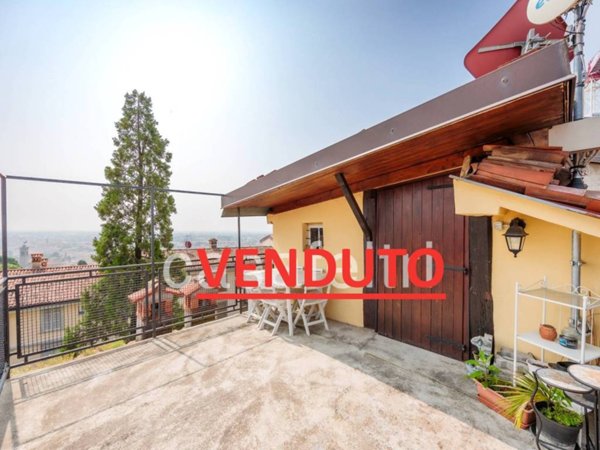 appartamento in vendita a Bergamo in zona Città Alta