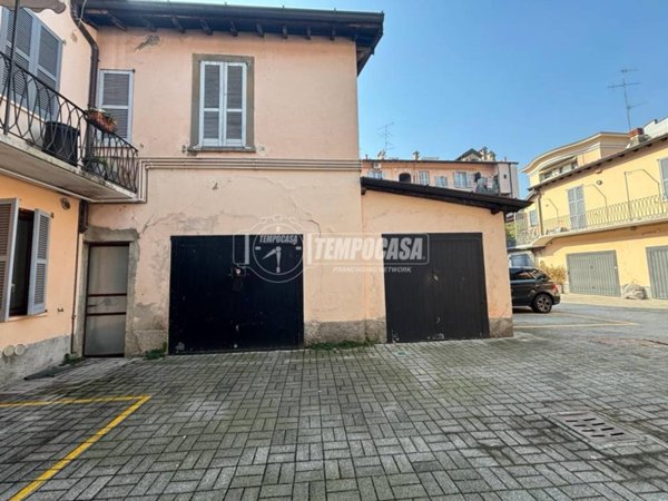 locale commerciale in vendita a Bergamo in zona Conca Fiorita