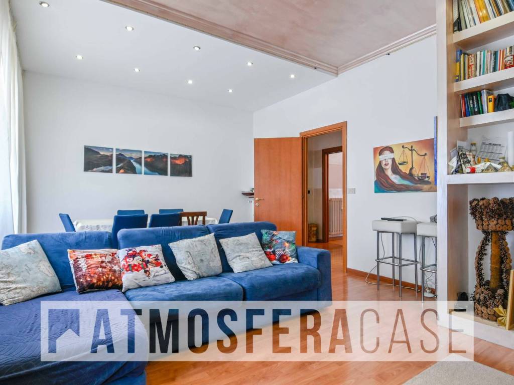 appartamento in vendita a Bergamo in zona Borgo Santa Caterina