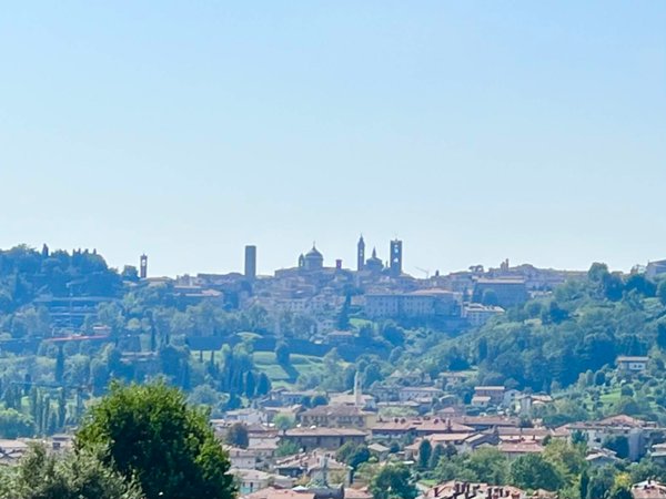 casa indipendente in vendita a Bergamo in zona Valtesse/Valverde
