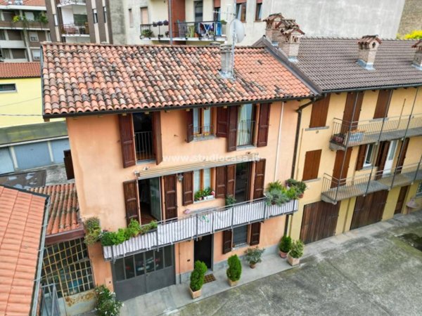 casa indipendente in vendita a Bergamo in zona Longuelo
