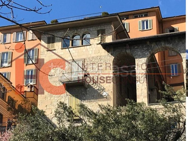 appartamento in vendita a Bergamo in zona Città Alta
