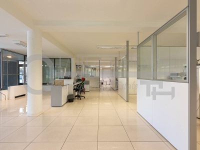 ufficio in vendita a Bergamo in zona Conca Fiorita