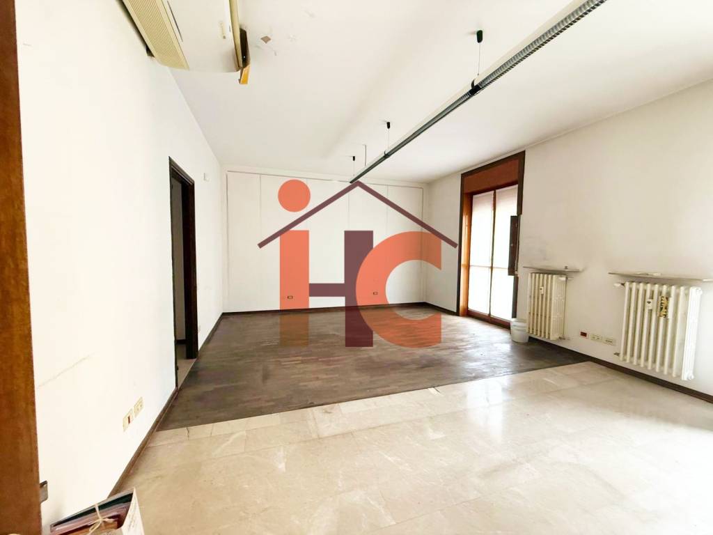 appartamento in vendita a Bergamo in zona Borgo Palazzo