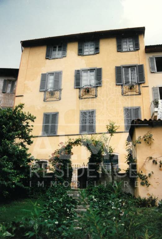 appartamento in vendita a Bergamo in zona Città Alta