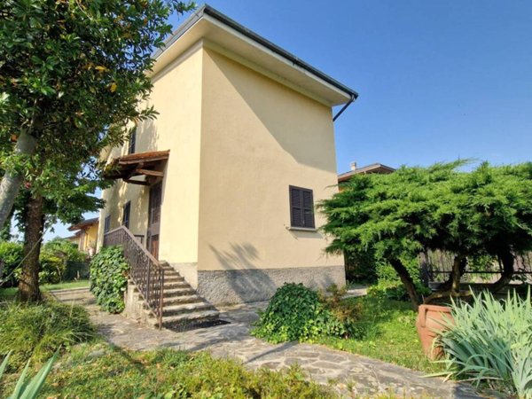 casa indipendente in vendita a Bergamo in zona Longuelo
