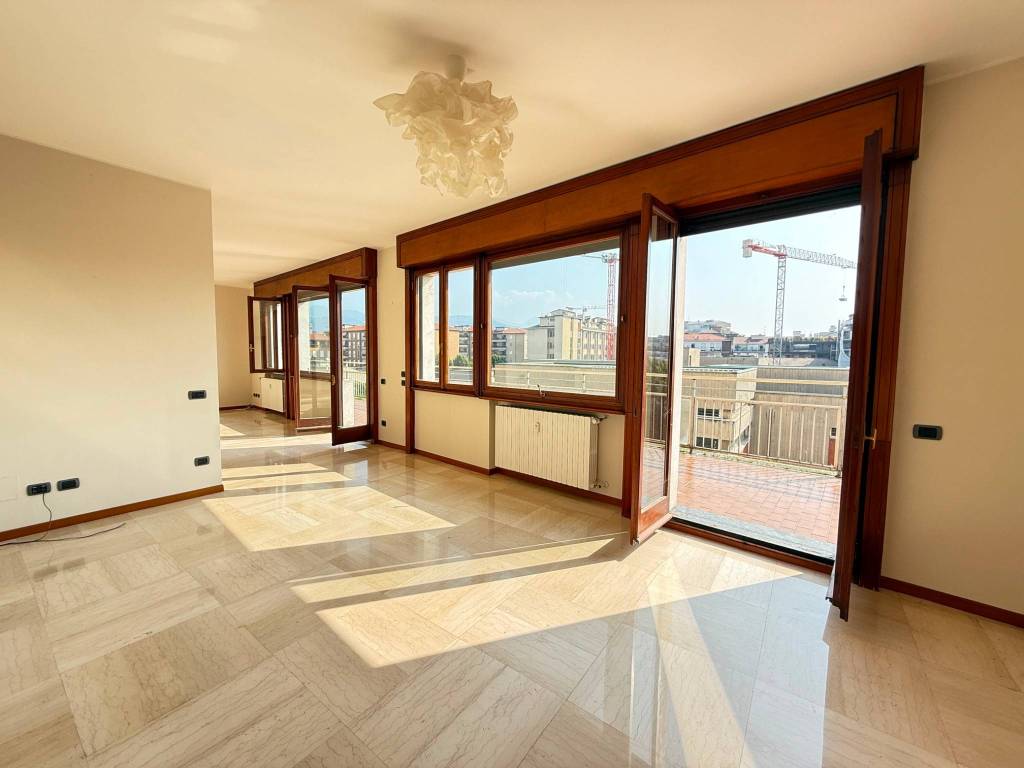 appartamento in vendita a Bergamo in zona Borgo Palazzo