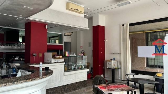 negozio in vendita a Bergamo in zona Monterosso