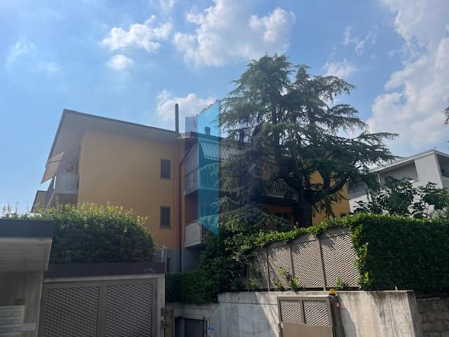 negozio in vendita a Bergamo in zona Loreto