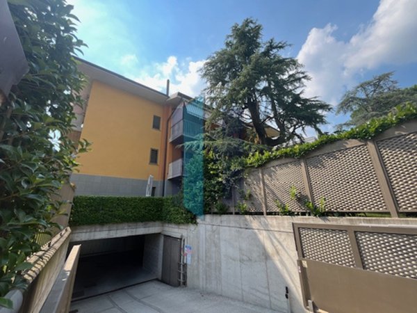 negozio in vendita a Bergamo in zona Loreto