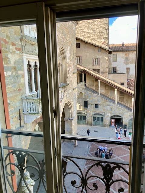 appartamento in vendita a Bergamo in zona Città Alta