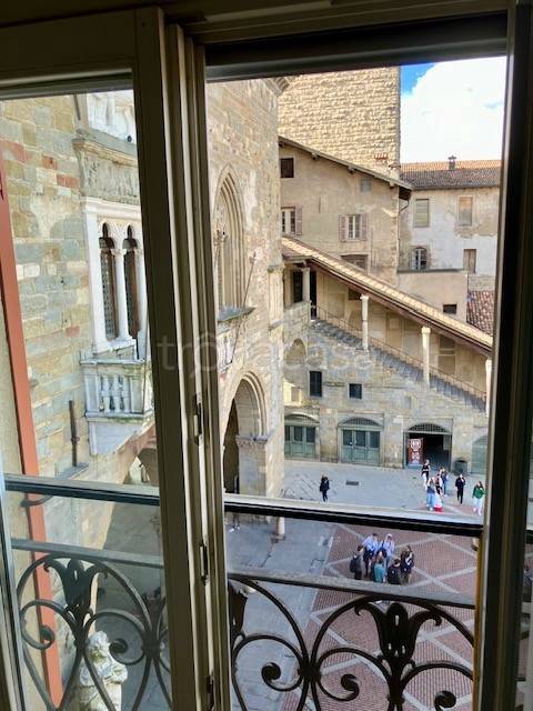 appartamento in vendita a Bergamo in zona Città Alta