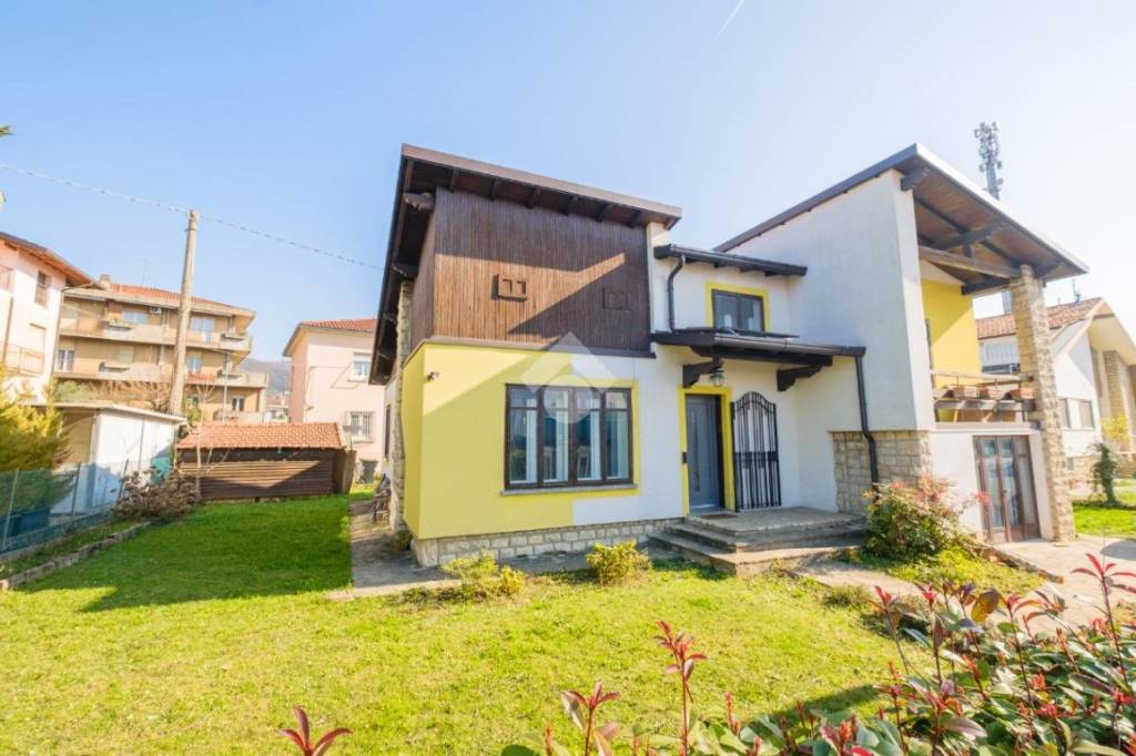 casa indipendente in vendita a Bergamo in zona Valtesse/Valverde