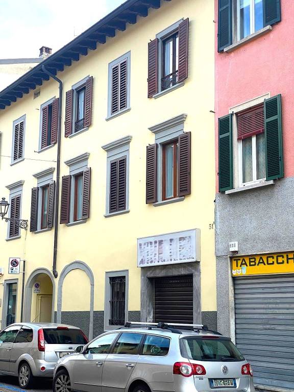 negozio in vendita a Bergamo in zona Borgo Santa Caterina