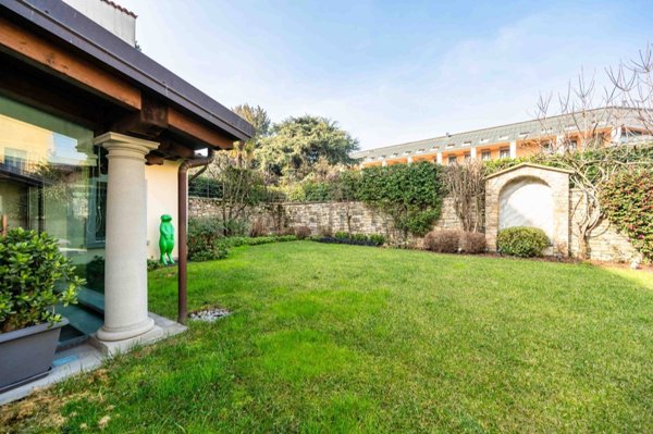 appartamento in vendita a Bergamo in zona Città Alta