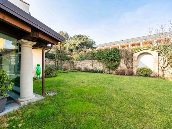 appartamento in vendita a Bergamo in zona Città Alta