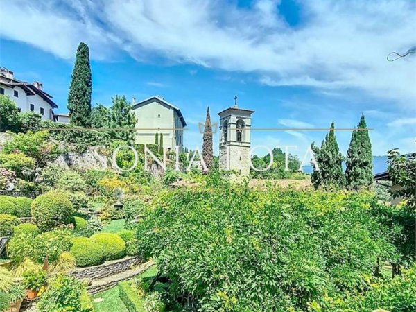 appartamento in vendita a Bergamo in zona Città Alta