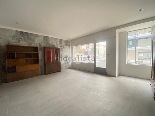 negozio in vendita a Bergamo in zona Borgo Santa Caterina