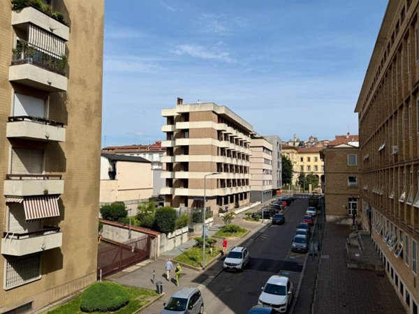 appartamento in vendita a Bergamo in zona Borgo Palazzo