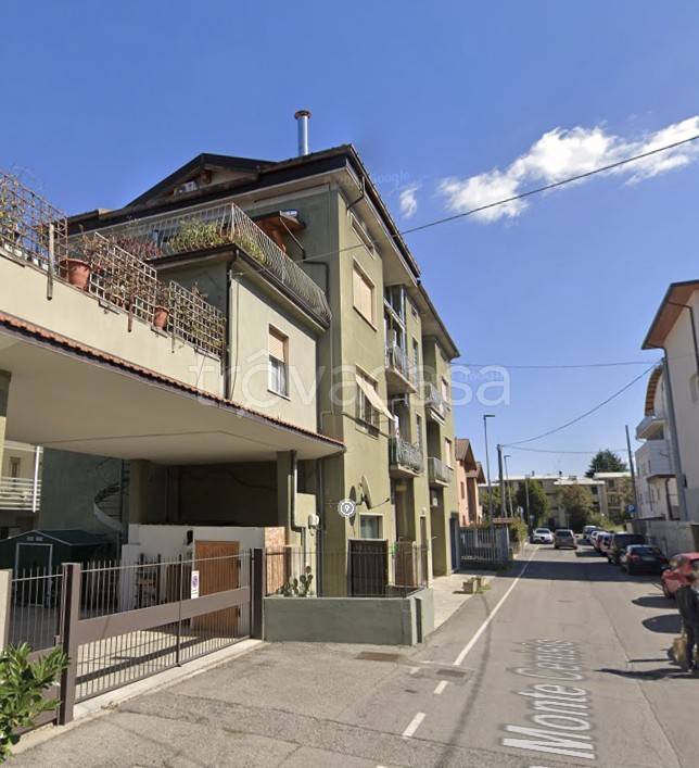 appartamento in vendita a Bergamo in zona Borgo Palazzo