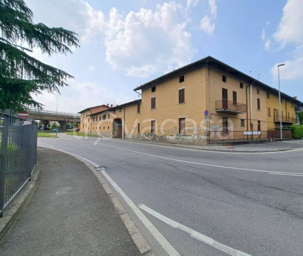 appartamento in vendita a Bergamo in zona Canovine