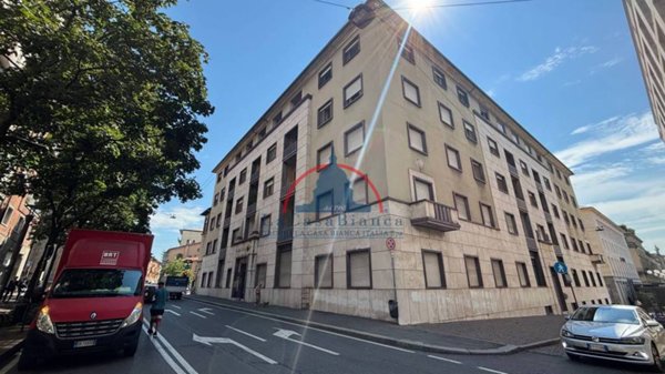 appartamento in vendita a Bergamo in zona Città Alta