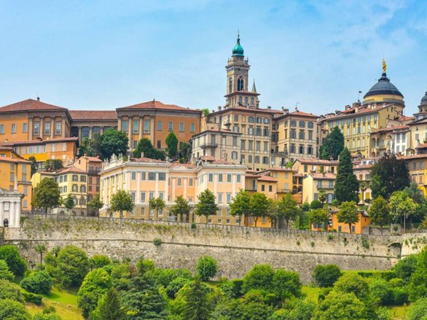 appartamento in vendita a Bergamo in zona Borgo Pignolo