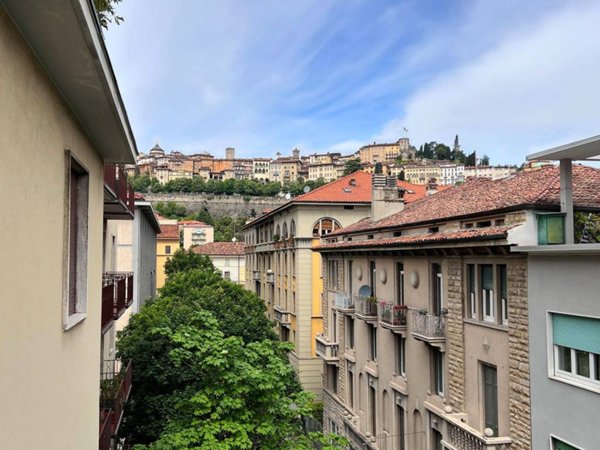 appartamento in vendita a Bergamo in zona Borgo Palazzo