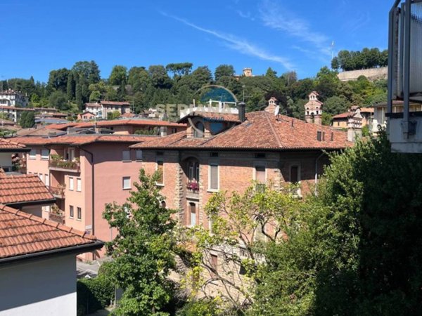 appartamento in vendita a Bergamo in zona Borgo Palazzo