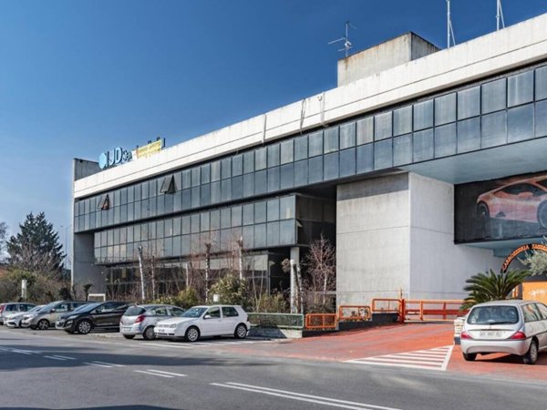 ufficio in vendita a Bergamo in zona Colognola