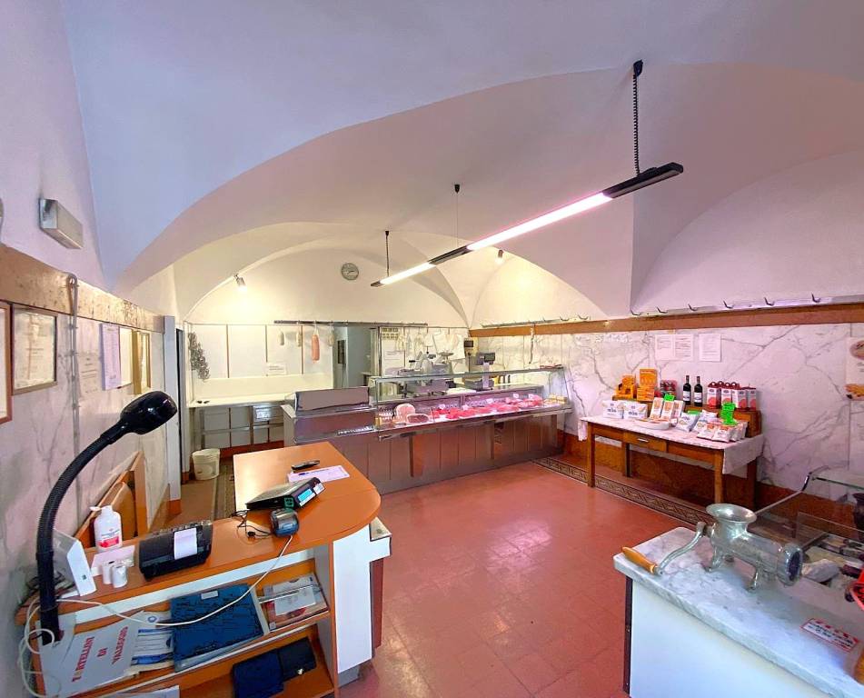 negozio in vendita a Bergamo in zona Borgo Santa Caterina