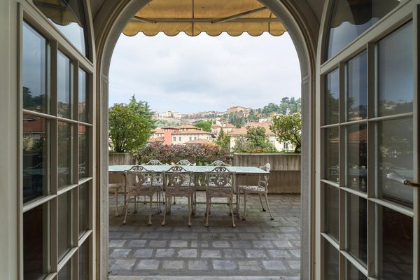 casa indipendente in vendita a Bergamo in zona Longuelo