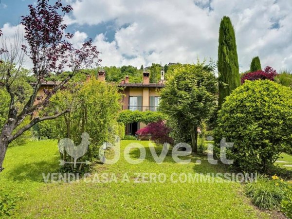 casa indipendente in vendita a Bergamo in zona Fontana / Robetta / Sombreno