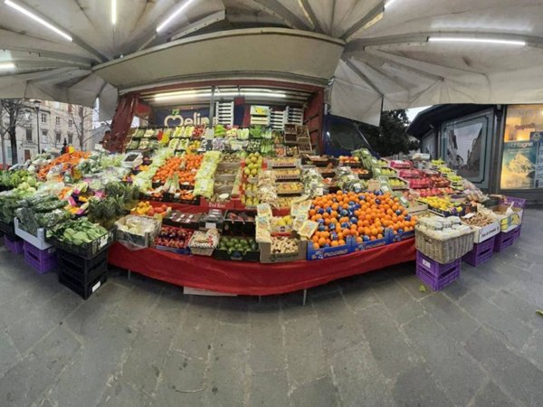 negozio in vendita a Bergamo in zona Borgo Palazzo