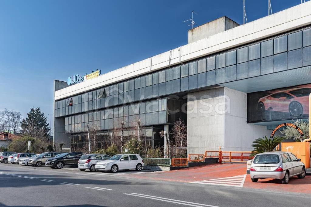 ufficio in vendita a Bergamo in zona Canovine