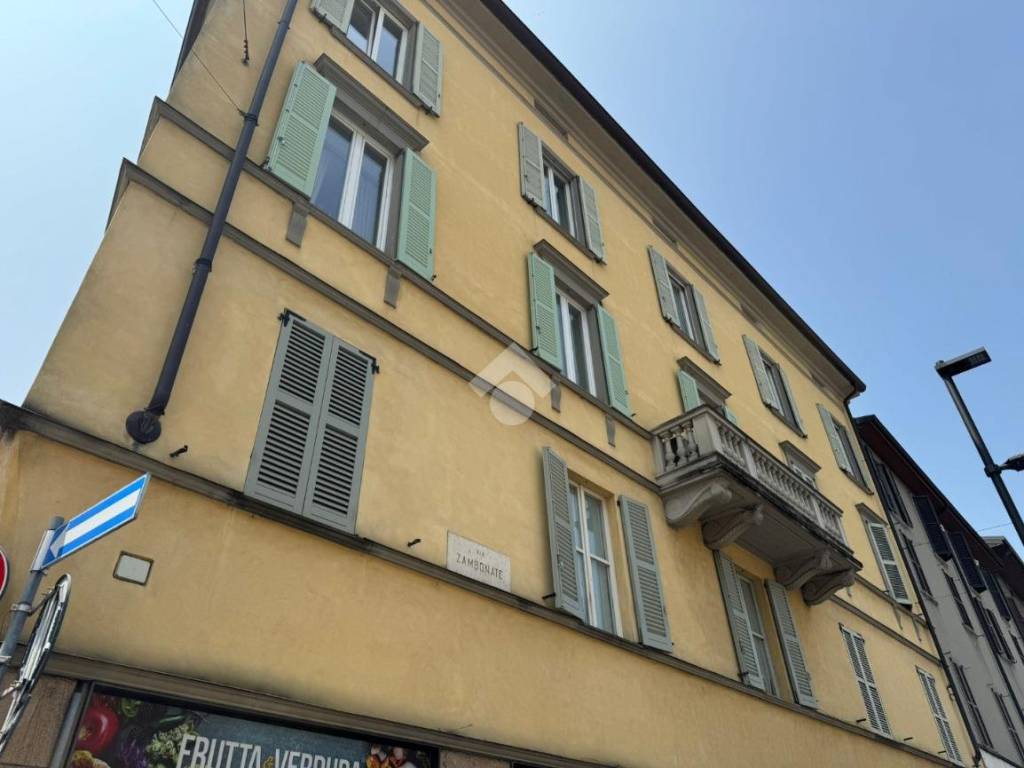 appartamento in vendita a Bergamo in zona Borgo Palazzo
