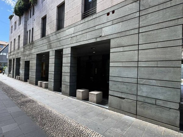 negozio in vendita a Bergamo in zona Bergamo Centro