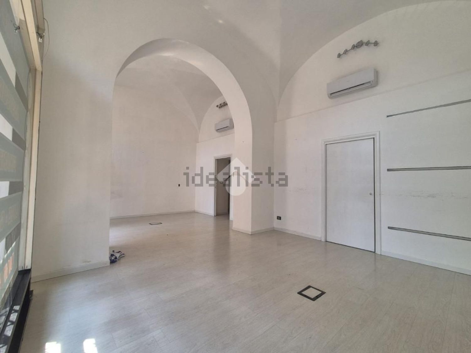 negozio in vendita a Bergamo in zona Borgo Palazzo