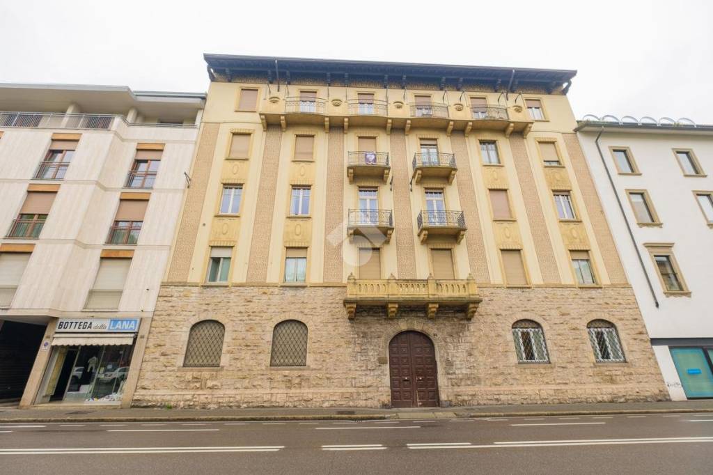 appartamento in vendita a Bergamo in zona Bergamo Centro