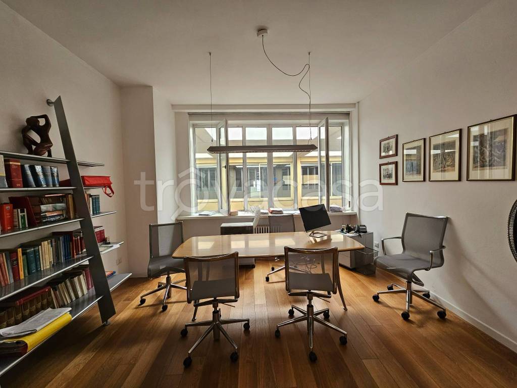 ufficio in vendita a Bergamo in zona Bergamo Centro