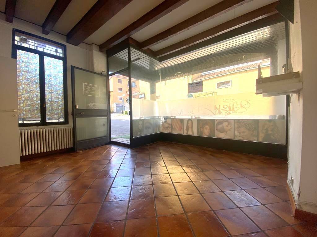 ufficio in vendita a Bergamo in zona Canovine