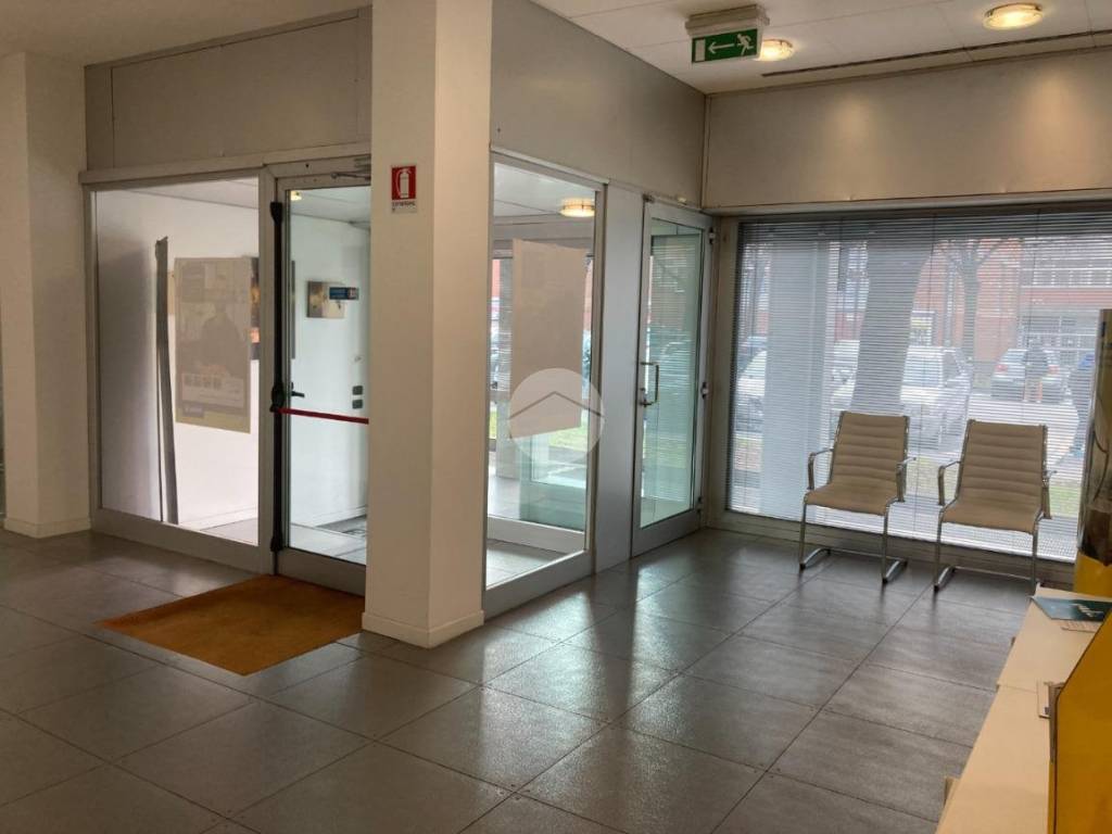 negozio in vendita a Bergamo in zona Borgo Palazzo