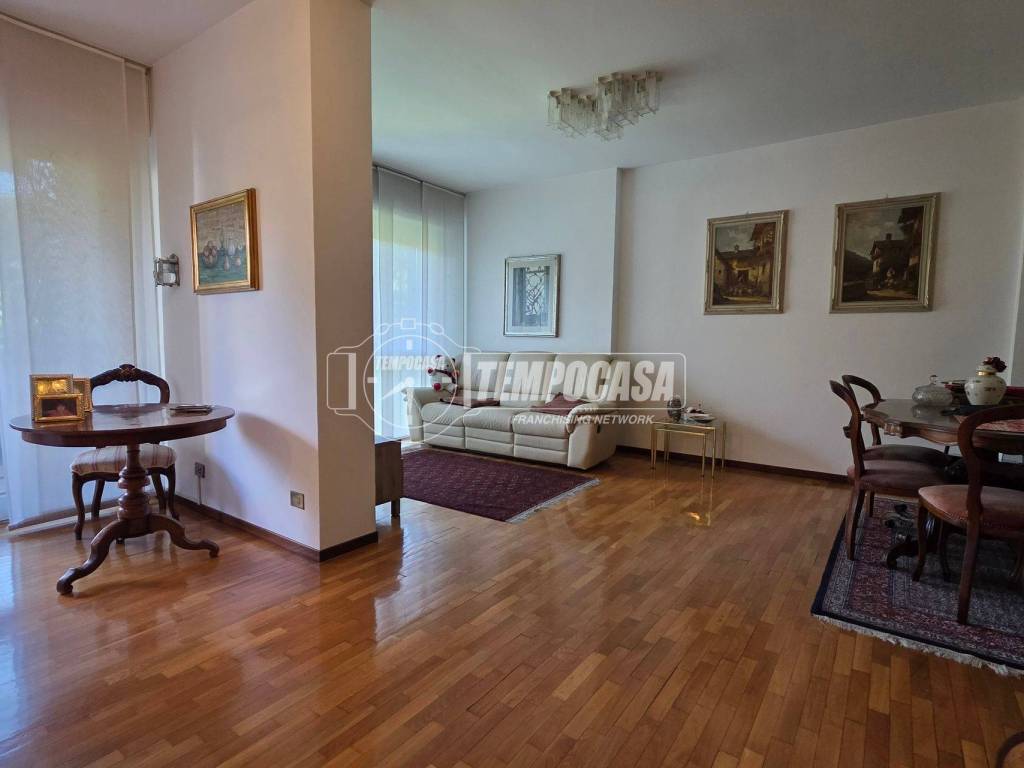 appartamento in vendita a Bergamo in zona Conca Fiorita