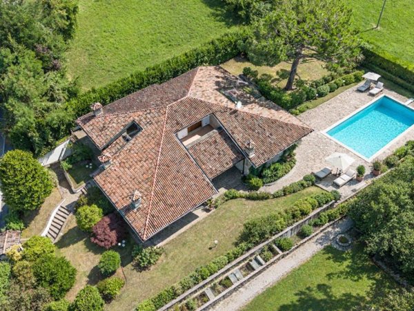 casa indipendente in vendita a Bergamo in zona Valtesse/Valverde