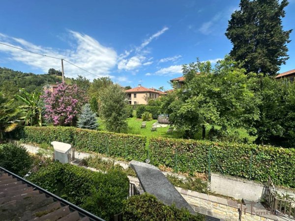 casa indipendente in vendita a Bergamo in zona Valtesse/Valverde
