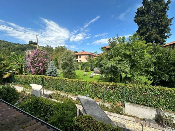 casa indipendente in vendita a Bergamo in zona Valtesse/Valverde
