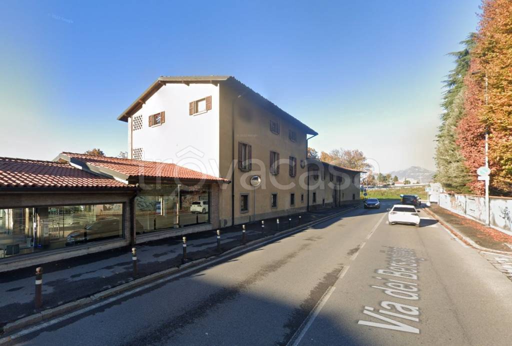 locale commerciale in vendita a Bergamo in zona Redona