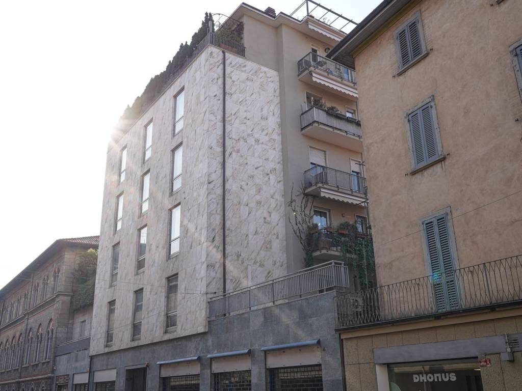 ufficio in vendita a Bergamo in zona Bergamo Centro