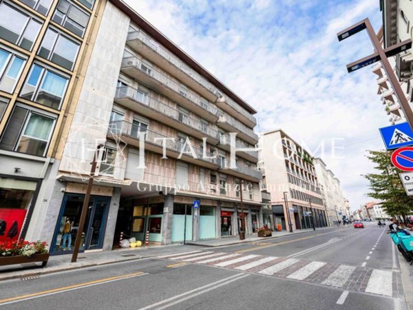 appartamento in vendita a Bergamo in zona Bergamo Centro