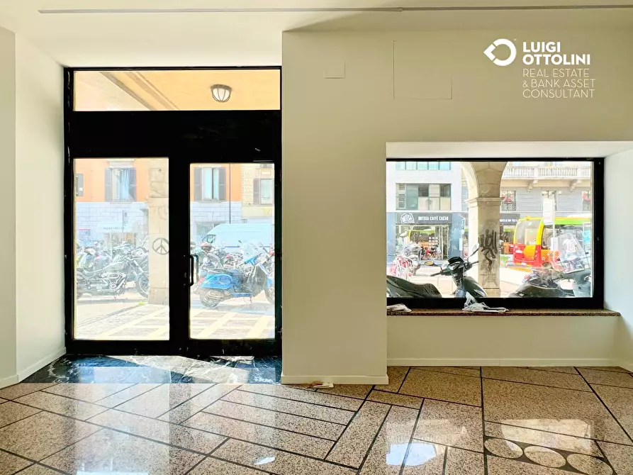 negozio in vendita a Bergamo in zona Bergamo Centro